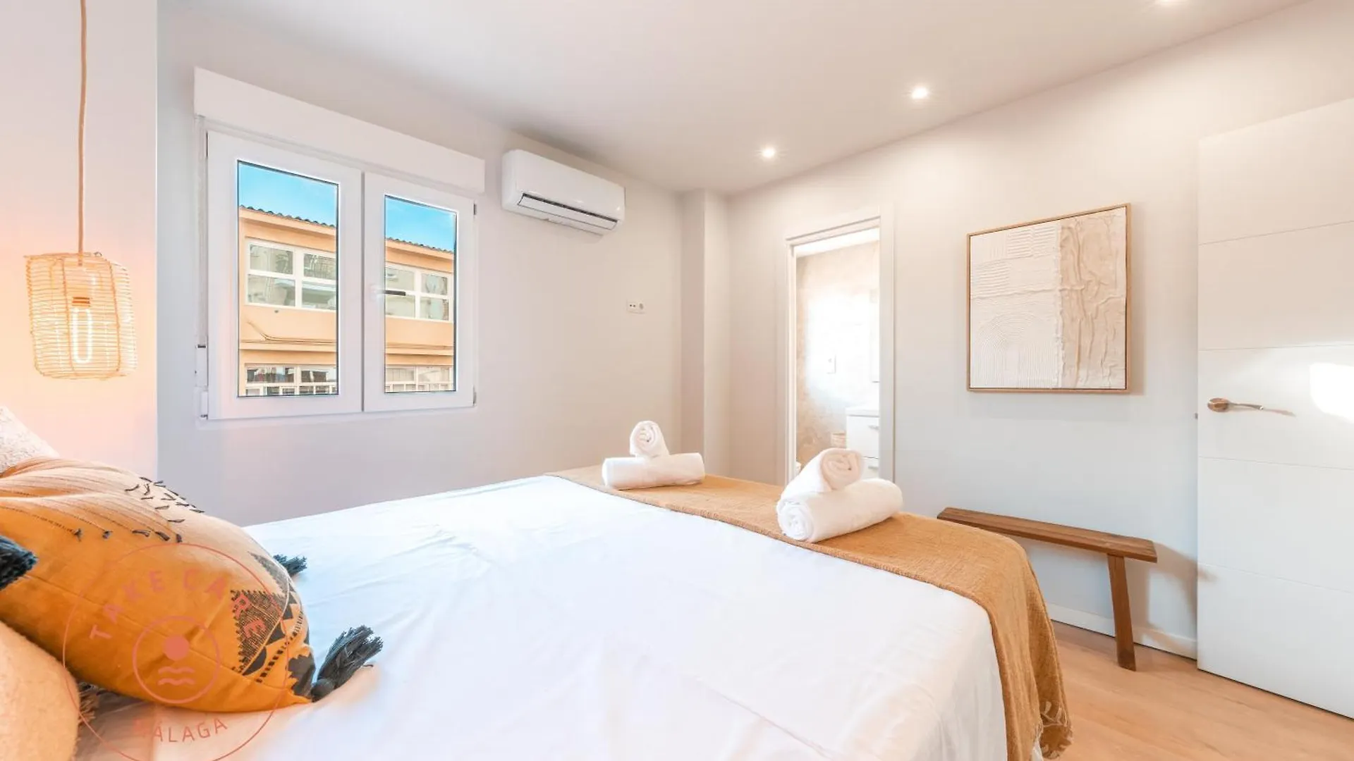 Spacious Apartment In Malaga - Tcm