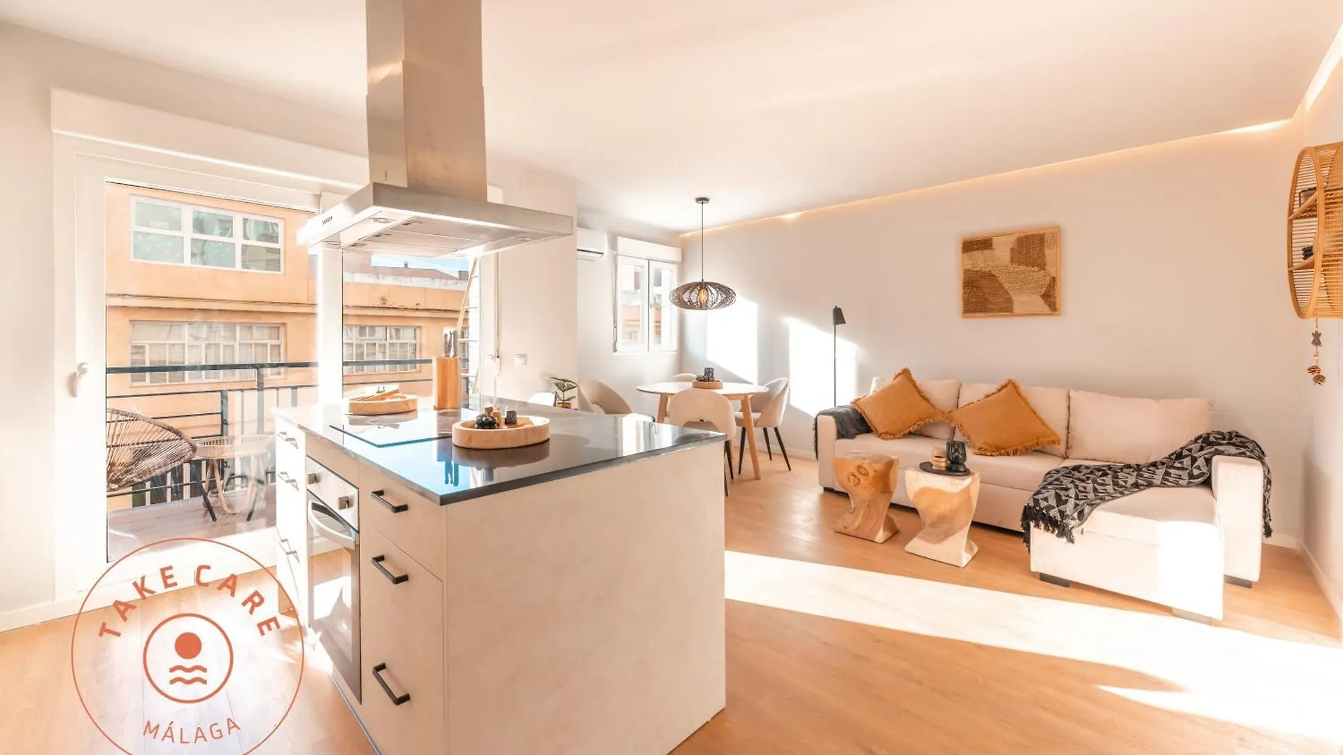 Spacious Apartment In Malaga - Tcm